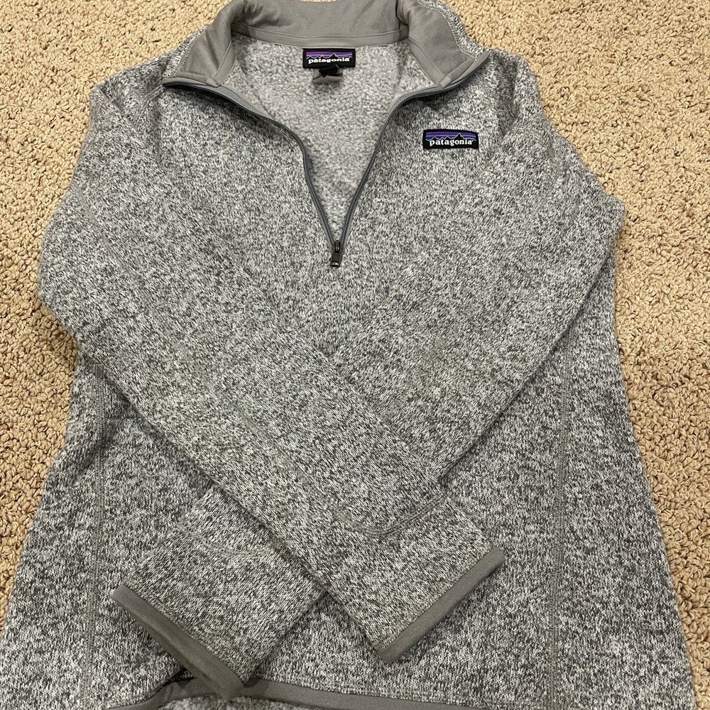 Patagonia women’s 1/4 zip pullover